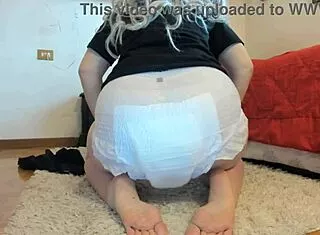 Chubby Italian babe masturbates juicy hairy cunt close-up