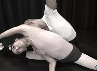 Asian ballerina proudly strips nude dancing yoga outdoors showing saggy tits ass