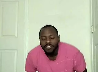 sexy muscled babe shows off tits abs