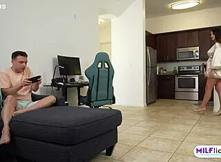 My horny pregnant stepmom Anna begs for creampie tease.