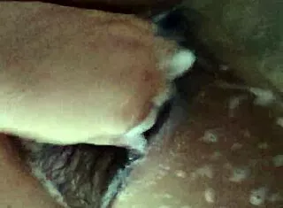 quero sua porra quente escorrendo em mim com dildo lingerie solo