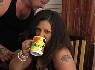 Homemade Italian milf whore swallows hot cum