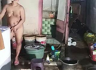 Indonesian Housewife Emak Emak Fingers Hairy Big Pussy While Washing