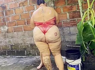 neighbor sneaks into my garden... ends up fucking me rough outdoor cumshot