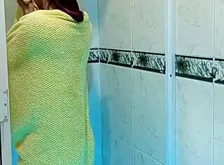 stepbro jumps in shower uh fucks me hard i didnt expect