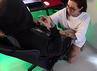 Sexy Stepsister Sabotages Trading Lessons