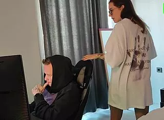 Sexy Stepsister Sabotages Trading Lessons