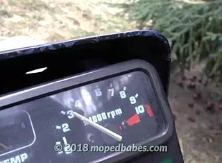 Revving Vintage 2-Stroke Dirtbikes with Hot Babes in Enduro Trailer!