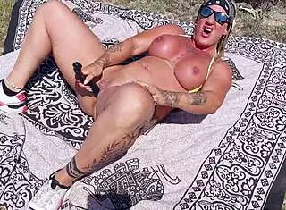 muscular bodybuilder bitch deepthroats monster cock then squirts on beach rimjob