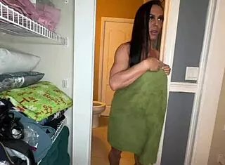 you seeing aliyah taylor bounce on that big black cock?