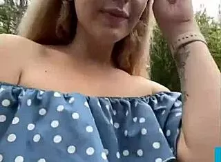 wanna see mariid from stripchat flash her big boobs and wet pussy in public?