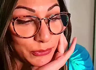 i'm teasing all you naughty online pervs camgirl style uh