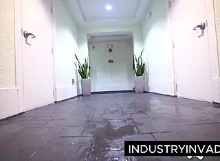 Ryan Smiles twerks phat PAWG ass thick natural booty