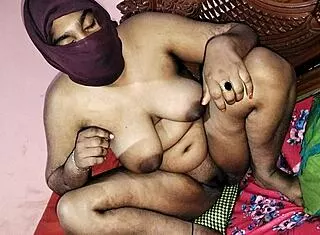 Ultra close-up bengali stepmom's tight pussy creampied twice by small cock