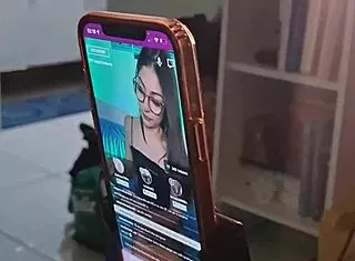 i'm teasing all you naughty online pervs camgirl style uh