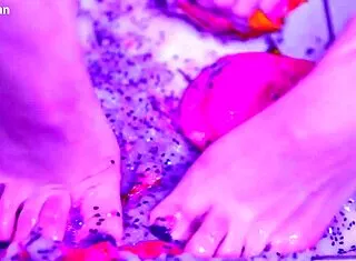 goddess bare toes crush juicy fruit closeup fetish 😈👅🍑