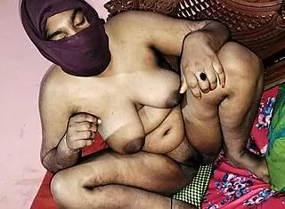 Ultra close-up bengali stepmom's tight pussy creampied twice by small cock