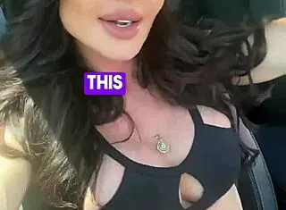 Fitness model embraces new fit type as fitmom in fitness fam journey