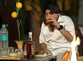 indian model dances hot then gets licked and fucked hard by bihari guy