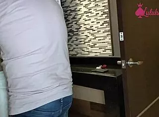 haciendo cornudo a esposo con amigo del trabajo, ¿lo ves?