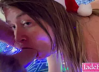 amateur slut givin intense bj santa hat facial cumshot wow!!