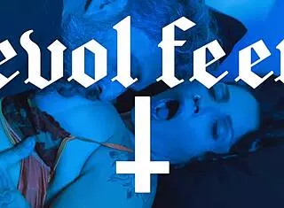 hey i'm practicing pussy licks and toe sucks for our hot date