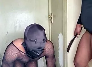 keisha minaj craves spanks from her sexy ebony domme