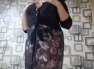i play passionate with my natural big tits lover