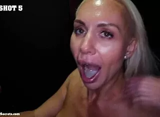 experienced milf anna masters gloryhole cum sucking