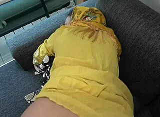 arabic mommy sara hides it all... iraqi homemade big tits ass blowjob