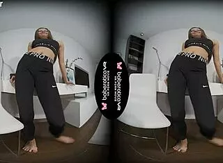 solo teen miledy rubs shaved pussy with toy 😈🔥