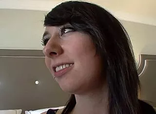 inexperienced lesbian BEGS milf for pussy licking LESSONS at porn con!