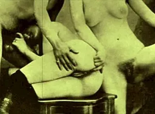 mommy's hairy vintage pussy craves your cock 😈🍆