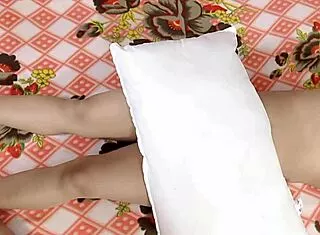 Skinny punjabi girlfriend tight pussy fucked nude by boss close-up