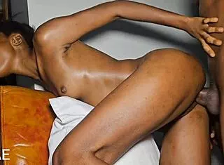 YAHOO BOY BANGS UNILAG HORNY SLUT DOGGYSTYLE!