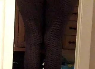 Voyeur Milf Wife Shakes Big Ass in Tight Leggings