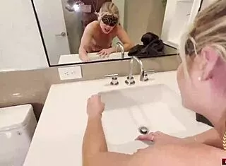 Cheerleader Kait Seduces Rome Major For Tight Pussy Shower Pound