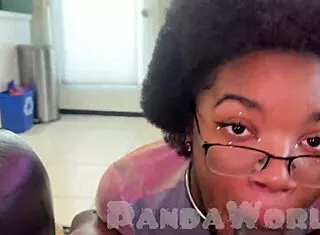 dark ebony deepthroats bbc with blonde slut in mmff spitfest