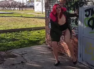 wanna squirt outdoors like this young amateur flashing in public park?