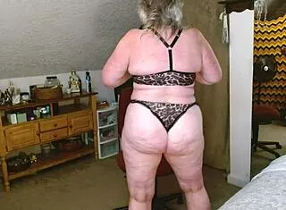 dawnskye1962 offers hairy milf bukkake to pta roleplay instead of cookies!