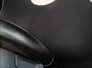 Stepmom's First Day as App Driver Sparks Curiosity