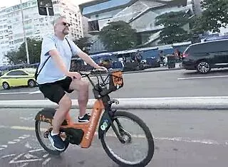 Blondes Flash Tits on Copacabana Beach Teasing Eyes!