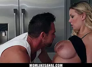 milf sneaks anal with ex-con while hubby's away cheating thrill