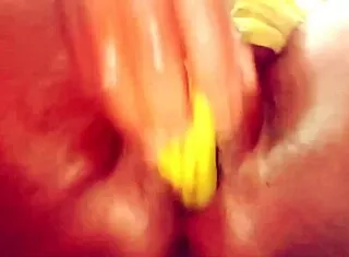 i'm indian housewife stuffin wet pussy with huge veggie deep n moanin cum!!