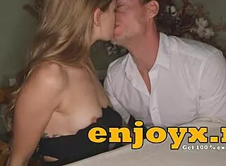 Hairy Teen Sex Clips - Natural 18+ Looks