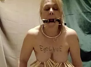 oh god i'm chained slave masturbating with tit clamps outdoors