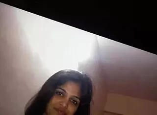 cum tribute blasts my sexy indian aunty's nude curves