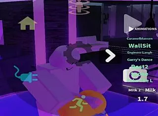 Lucky Bot Scores Sexy Big Ass Buttjob!