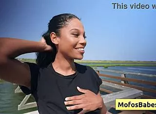 sexy ebony rubs clit flashing big natural boobs in car!