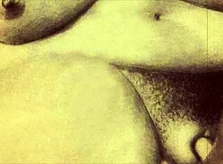 Wanna see vintage babes big tits ass curves?